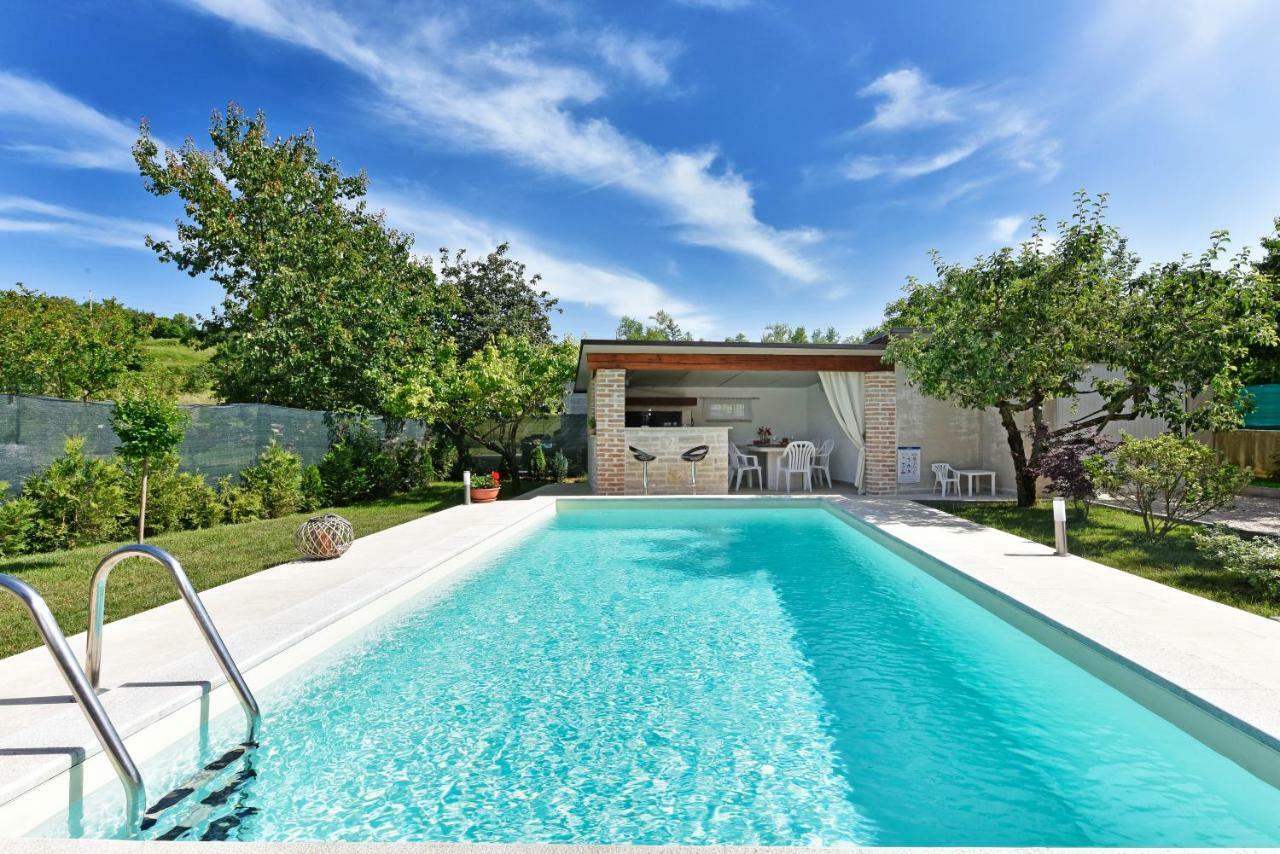 Villa Aromatica Vižinada Buitenkant foto
